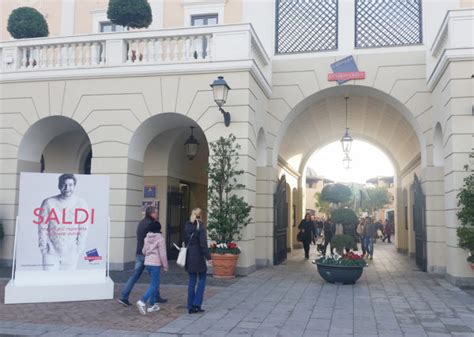 la reggia outlet saldi